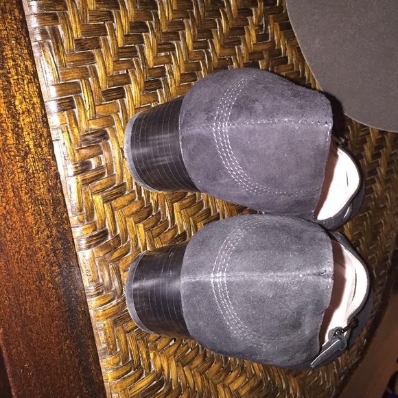 Dexflex Heels - Picture 4 of 5